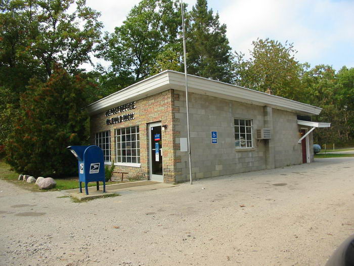 Idlewild - Oct 2002 Photo Of Idlewild (newer photo)